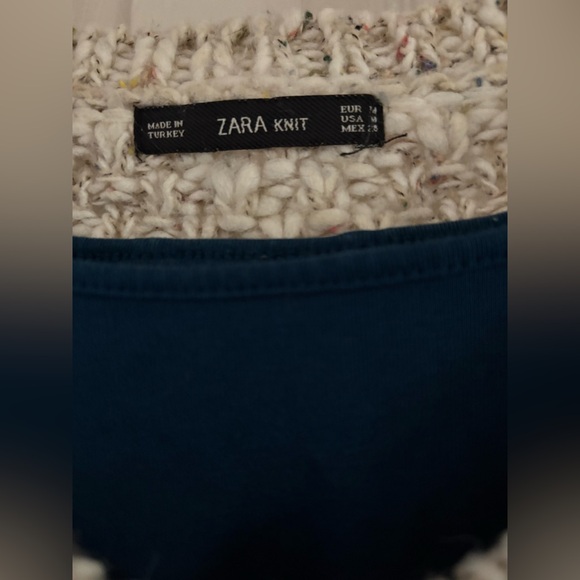 Zara Cream V-Neck Sweater - Picture 2 of 16
